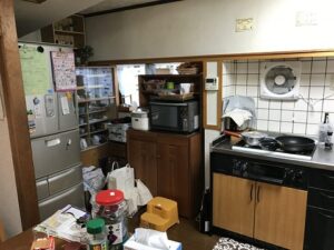 和歌山キッチン取付け隊　ガスコンロをIHヒーターに交換　施工前